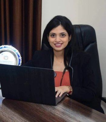 DR DARSHANA THAKUR